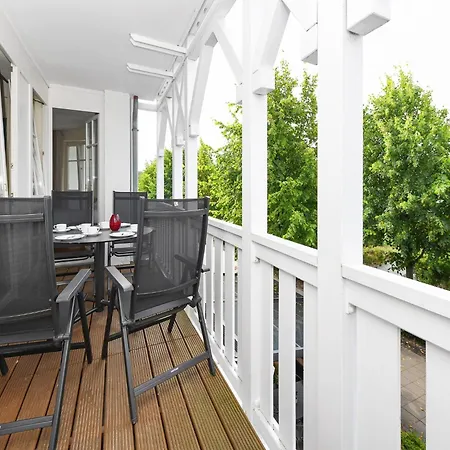 Comforts Near Seaside Charm, Cleaning Included Sellin (Rugen)