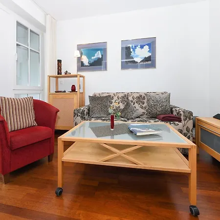 アパート Comforts Near Seaside Charm, Cleaning Included