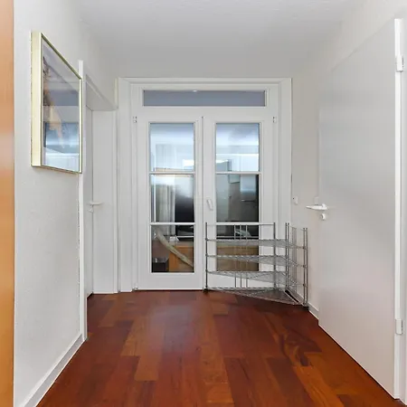 Comforts Near Seaside Charm, Cleaning Included * Sellin (Rugen)
